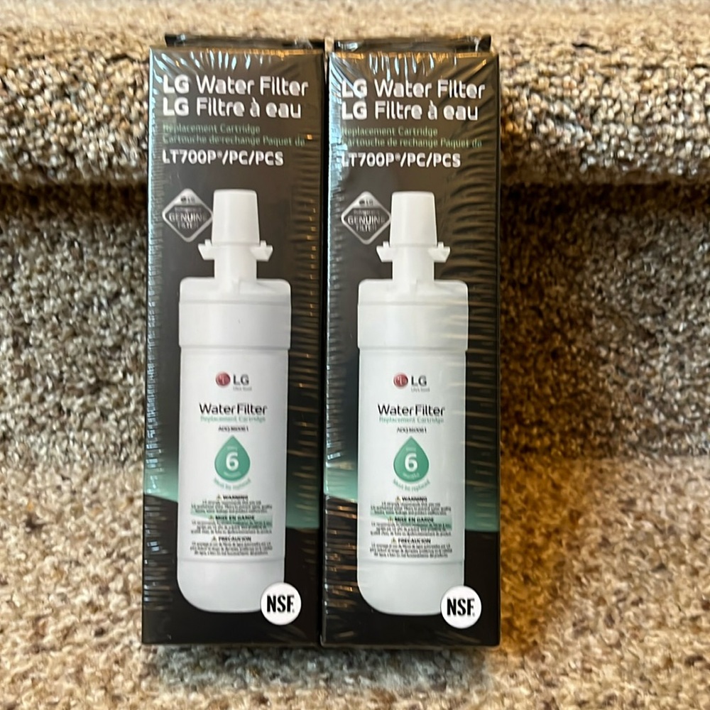 2 LG Water Filter Replacement Cartridges LT700P